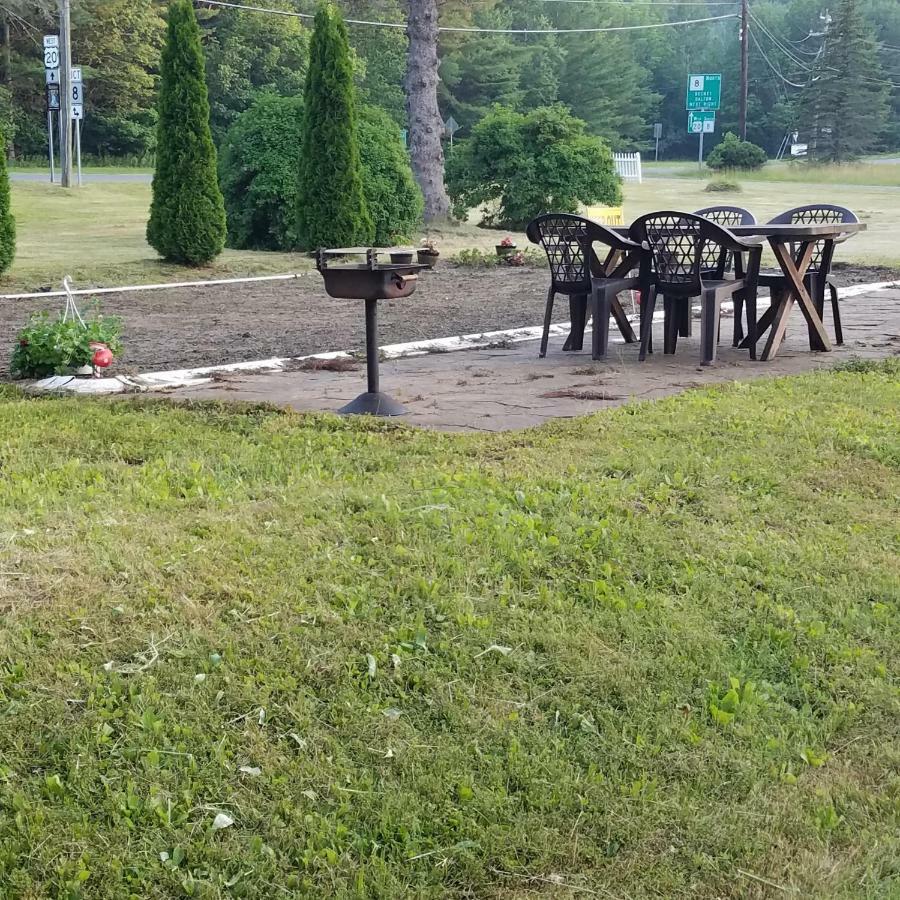 The Becket Motel Exterior foto